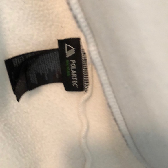 The North Face Gray and White Polartec - Picture 5 of 5